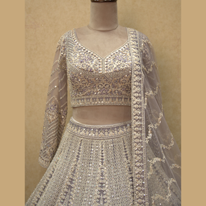 นักออกแบบ mauve lehenga ที่มีการเย็บปักถักร้อยที่ละเอียดอ่อนโดยใช้มือประดับเพชรเหมาะสำหรับทุกโอกาสในราคาขายส่ง - Product Image 2