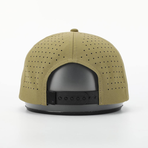 Venta al por mayor personalizar PVC Logo sombrero 5 paneles de secado rápido a prueba de agua láser corte agujero perforado rendimiento Golf gorra de béisbol - Product Image 5