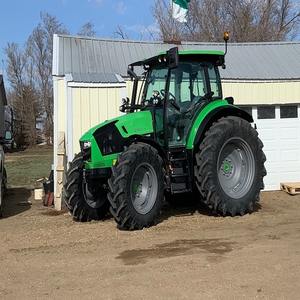 Tractores Agrícolas Deutz Fahr en Venta, Alta Eficiencia para Arar, Sembrar y Operaciones de Campo, Estructura Duradera con Componente de Bomba Central - Product Image 4