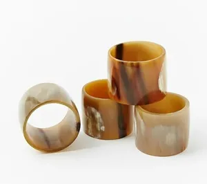 Corne artisanale et rond de serviette en métal Décor de table élégant avec plusieurs finitions et thèmes Parfait pour un placement de serviettes élégant - Product Image 4