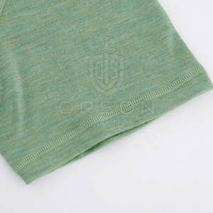 T-shirt à manches courtes et col en V pour hommes adultes sur mesure 100% coton couleurs et logo personnalisés respirants à séchage rapide de haute qualité - Product Image 4