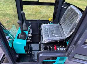 LIVRAISON GRATUITE AGT QH13R MINI-EXCAVATEUR 13,5 CV Lame de Remblai 39 pouces Godet 15 pouces Entièrement Cablé Ventilateur EPA CE Auxiliaire Plombé - Product Image 6