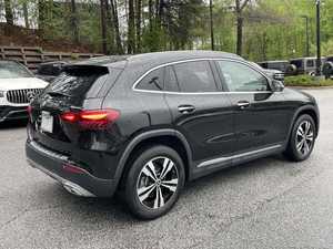 GLA 250 4MATIC SUV d'occasion 2024, conduite à gauche, intérieur foncé, sièges en cuir, pneus R19, automatique - Product Image 4