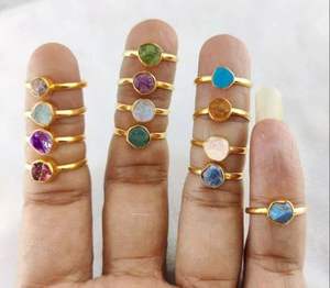 Anillo Hecho a Mano de Plata de Ley 925 Chapado en Oro con Gema de Aguamarina en Forma de Gota de Agua de 7 mm, Anillo Ajustable Clásico de Moda para Fiesta - Product Image 1