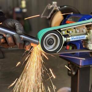 Meuleuse à bande électrique industrielle 1 CV avec support inclinable et kit de démarrage avec repose-outil - Product Image 1