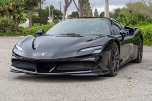 La Mejor Oferta 2024: Ferrari SF90 Spider Assetto Fiorano, Motor V8 de 4.0 Litros con Doble Turbo, Transmisión Automática de Ocho Velocidades y Doble Embrague - Product Image 2