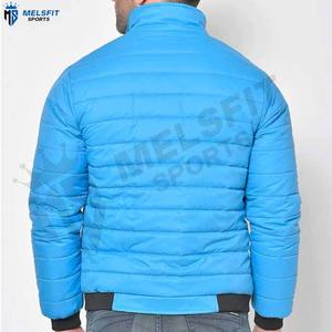 Blouson matelassé léger et respirant pour homme, coupe-vent, écologique, avec col montant et motif lettre sur le devant, idéal pour l'hiver - Product Image 4