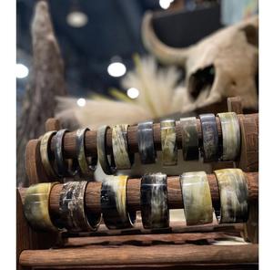 Brazalete de cuerno de búfalo de buey natural Diseño de joyería hecho a mano rústico - Product Image 6