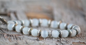 Classique lisse blanc sélénite perlé extensible charme réglable bracelets guérison active pierres précieuses fêtes mariages cadeau - Product Image 2