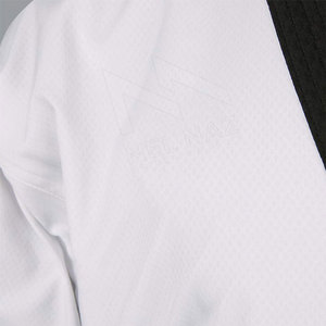 Uniforme d'arts martiaux de Taekwondo unisexe en coton polyester respirant et confortable pour hommes - Product Image 6