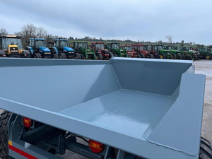 Nuevo Remolque Agrícola de Alta Resistencia con Capacidad de Carga de 3000 kg Diseñado para el Transporte de Materiales Industriales con Motor de Alto Rendimiento - Product Image 6