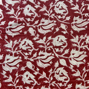 Tissu en coton imprimé à la main, motif floral de vigne Mughal en maron, tradition japonaise, motifs floraux équilibrés - Product Image 2