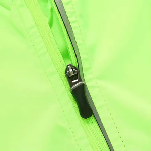 Chaqueta Impermeable y Transpirable Unisex con Carcasa Rígida |   Cortavientos con Cierre de Cremallera |   Abrigo con Costuras Selladas para Senderismo y Ciclismo - Product Image 6