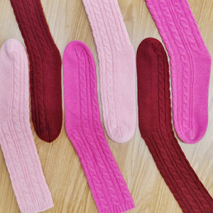 Chaussettes de sport personnalisées 100% coton, durables, absorbant la transpiration, respirantes, design de soutien pour les entraînements intenses, bas - Product Image 4