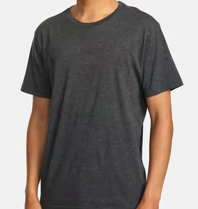 T-shirt décontracté d'été en toile respirante polyester/coton, uni, à manches courtes, doux et confortable, fabriqué au Pakistan, qualité supérieure - Product Image 1