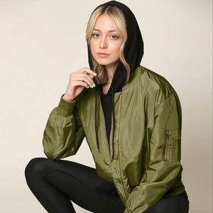 Chubasquero con capucha impermeable ligero personalizado para mujer, cortavientos Softshell para exteriores para senderismo, chaqueta de lluvia con múltiples bolsillos - Product Image 1