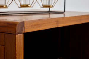 ลิ้นชักไม้สักสไตล์นอร์ดิกหลายช่องมีขาเรียวพร้อมลิ้นชัก4ชั้นและ1ชั้นสำหรับห้องนอน - Product Image 4