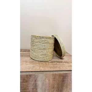 Cesta de hierba de esparto con tapa Contenedor de almacenamiento rústico Decoración Bohemia natural Caja hecha a mano ecológica y duradera 6 pulgadas de profundidad - Product Image 5