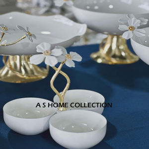 Bol de bonbons créatif à trois noix bol de fruits secs en aluminium de luxe fleur blanche pour accessoires de bureau à la maison - Product Image 1