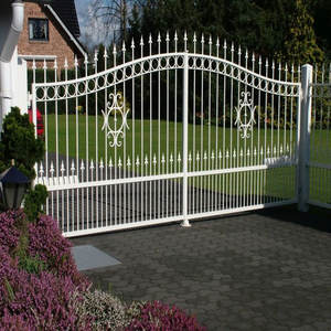 Porte en métal de qualité supérieure pour usage résidentiel avec un design de défilement décoratif fabriqué à la main au Vietnam par des travailleurs qualifiés - Product Image 2