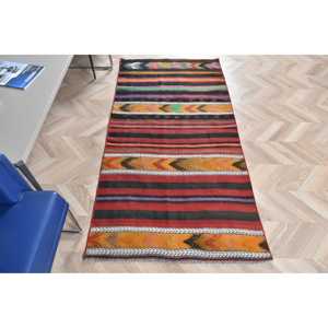 Vintage 2.9x5.7 ft Rug, Accent Turkish Rug, <b>Red</b> Plants & trees <b>Wool</b> Rug - Product Image 1
