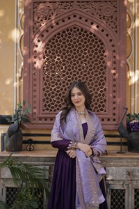 Vestido de fiesta indio-pakistaní de georgette premium con bordado Zari y lentejuelas, estilo Bollywood para mujer. - Product Image 5