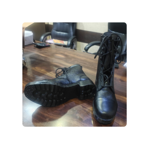 Bottes tactiques d'entraînement pour hommes à haute cheville personnalisées, respirantes, en cuir, avec semelle intérieure en caoutchouc de sécurité, pour l'aventure en plein air, la randonnée, K.D. Bas - Product Image 1