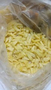 IQF Vietnam Fabricado Piña congelada Juicy 10x10mm Cubo Nueva temporada Precio al por mayor Listo para enviar - Product Image 4