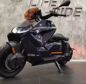 Nuevo Precio 2023 Motocicleta B.M.W CE 04 con Velocidad Máxima >80km/h Fabricada en AE ( WHAT.SAPP: /+1 5042067821 ) - Product Image 2