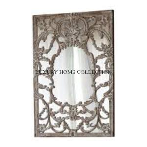 Cadre de miroir mural design en bois antique magnifiquement fabriqué à la main avec des motifs ornés pour une décoration intérieure luxueuse - Product Image 5