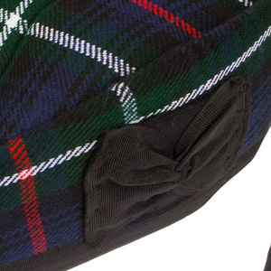 Casquette traditionnelle écossaise Glengarry avec nœud latéral à queues de ruban et conception structurée en laine pour vêtements de cérémonie Casquettes Glengarry à vendre - Product Image 6
