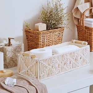 Magnifique panier en macramé blanc, essentiels pour la maison bohème, pour une organisation polyvalente de la maison et une utilisation décorative, en provenance d'Inde - Product Image 6