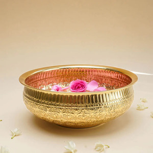 Serene Beauty Urli Bowl con flores flotantes para una decoración tranquila Nature Elegance Urli Bowl con felicidad floral flotante - Product Image 1