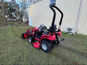 Tracteur Mahindra Emax 20S haute performance, 19,4 CV, 4x4, moteur diesel 3 cylindres, transmission hydrostatique à 2 vitesses, à vendre - Product Image 5