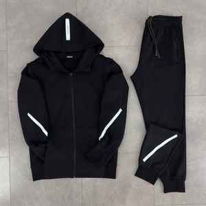 ชุดกีฬาลำลองสำหรับผู้ชายชุดออกกำลังกายสีดำมีฮู้ดและซิปกางเกงวิ่งสำหรับฟิตเนสและวิ่งระบายอากาศได้ดีดีไซน์พิมพ์โลโก้ - Product Image 1