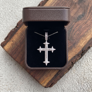 Collar de Lujo Personalizado de Fábrica con Colgante de Cruz Bañado en Oro Rosa de Plata 925 con Moissanita Premium y Diamantes Baguette, Joyería Hip Hop - Product Image 6