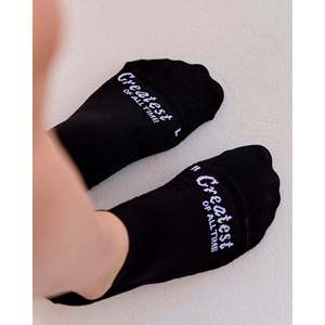 Chaussettes de compression athlétiques pour hommes et femmes - Imprimé noir et blanc, respirantes et anti-transpiration - Product Image 1
