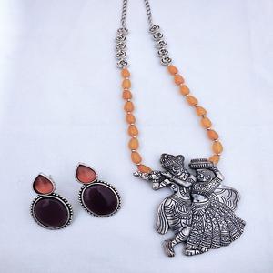 ชุดสร้อยคอจี้คุณภาพพรีเมี่ยมพร้อมต่างหูหินโมนาลิซ่าเครื่องประดับหรูหราสำหรับผู้หญิงเหมาะสำหรับงานปาร์ตี้ในช่วงเทศกาล - Product Image 1