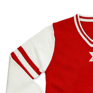 Pull en tricot universitaire à col en V avec broderie de boutons et patch en chenille, imprimé d'hiver, style lettreman - Product Image 2