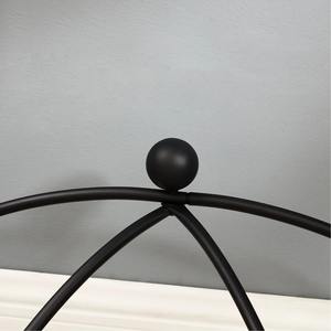 Mesa de centro moderna de color negro con tapa de cristal y diseño geométrico, perfecta para decoración del hogar minimalista y elegante y interiores modernos. - Product Image 3