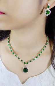 Tendance américain diamant pendentif ensemble Cz pierre fête porter Premium Design indien femmes bijoux à la main en vrac produit - Product Image 6