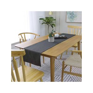 Haz comedor festivo con 100% algodón Floral rojo bordado camino de mesa minimalista 120 GSM 72 pulgadas India GOTS certificado OEM - Product Image 6