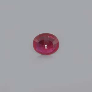Pierre précieuse en rubis non montée, 4,6 carats, facettée, formes variées - Coussin, émeraude, poire, octogone, créée en laboratoire, polie à la chaleur, hauteur 8 mm, rouge - Product Image 2
