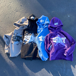 Sweat à capuche vintage surdimensionné et court pour homme, personnalisé avec logo OEM, en tissu épais, respirant, idéal pour l'hiver, style streetwear, avec ourlet brut sans finition. - Product Image 1