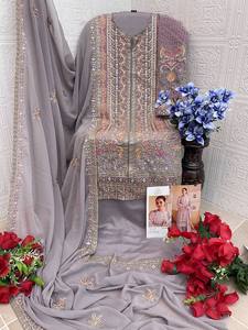 Ropa de boda de fiesta de diseñador de calidad superior exclusiva última Heavy Fox Georgette con bordado de secuencia trabajo Salwar Suit - Product Image 5