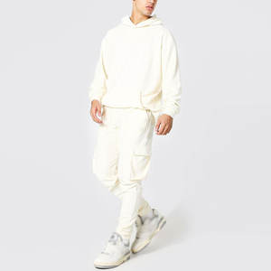 Ventes chaudes Vêtements à la mode Vêtements d'hiver Hommes Survêtements surdimensionnés Collection d'hiver pour hommes Survêtements surdimensionnés pour hommes - Product Image 1