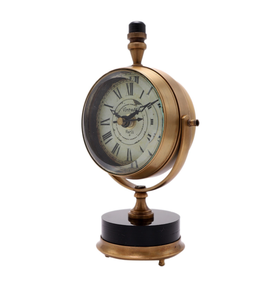 Ak Brass Décor de table esthétique de simplicité chic avec une horloge contemporaine en métal Ambiance rougeoyante améliorant la décoration intérieure - Product Image 4