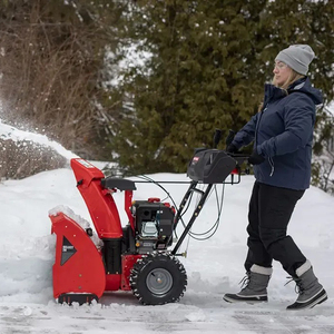 Souffleuse à neige résidentielle parfaite pour les allées et les trottoirs - Product Image 2