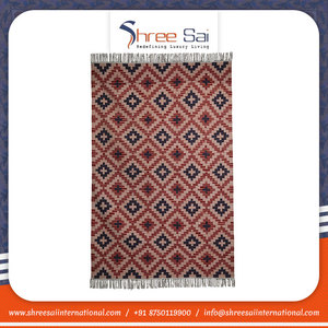 Haute qualité luxe 100% coton recyclé brodé tissé jeter tapis tapis conception personnalisée tapis et ensembles prix de gros - Product Image 2