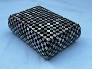 Boîte à bijoux en bois de hêtre fait à la main 5 "X 3.5" #1230 - Product Image 2